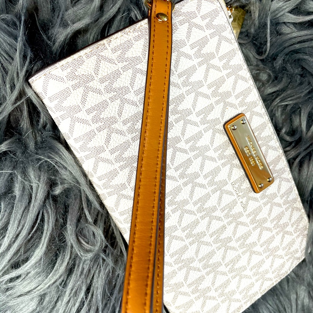 Michael kors jet set DBLZP wristlet vanilla